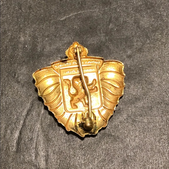 Vintage WW2 Bundles for Britain Military Award of Merit Pin Rare - Picture 3 of 4